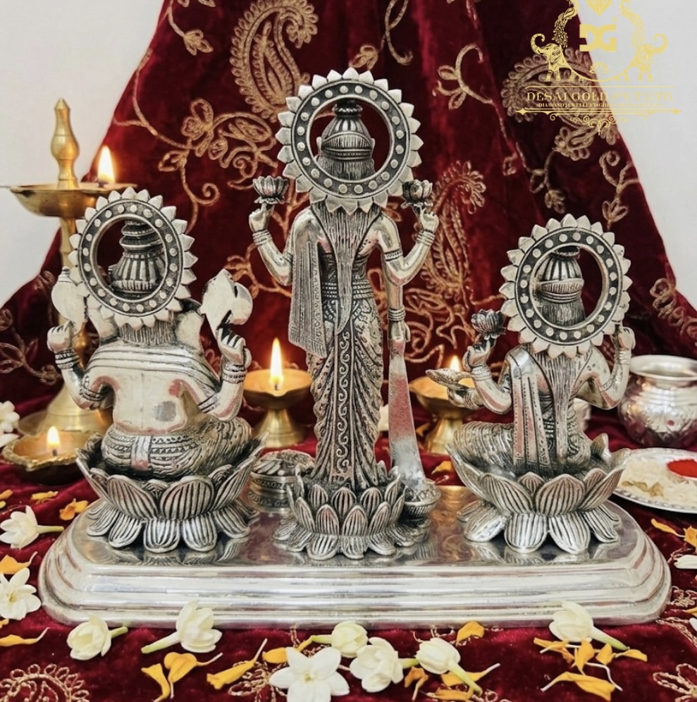 Ganpati Laxmi Sarasvati